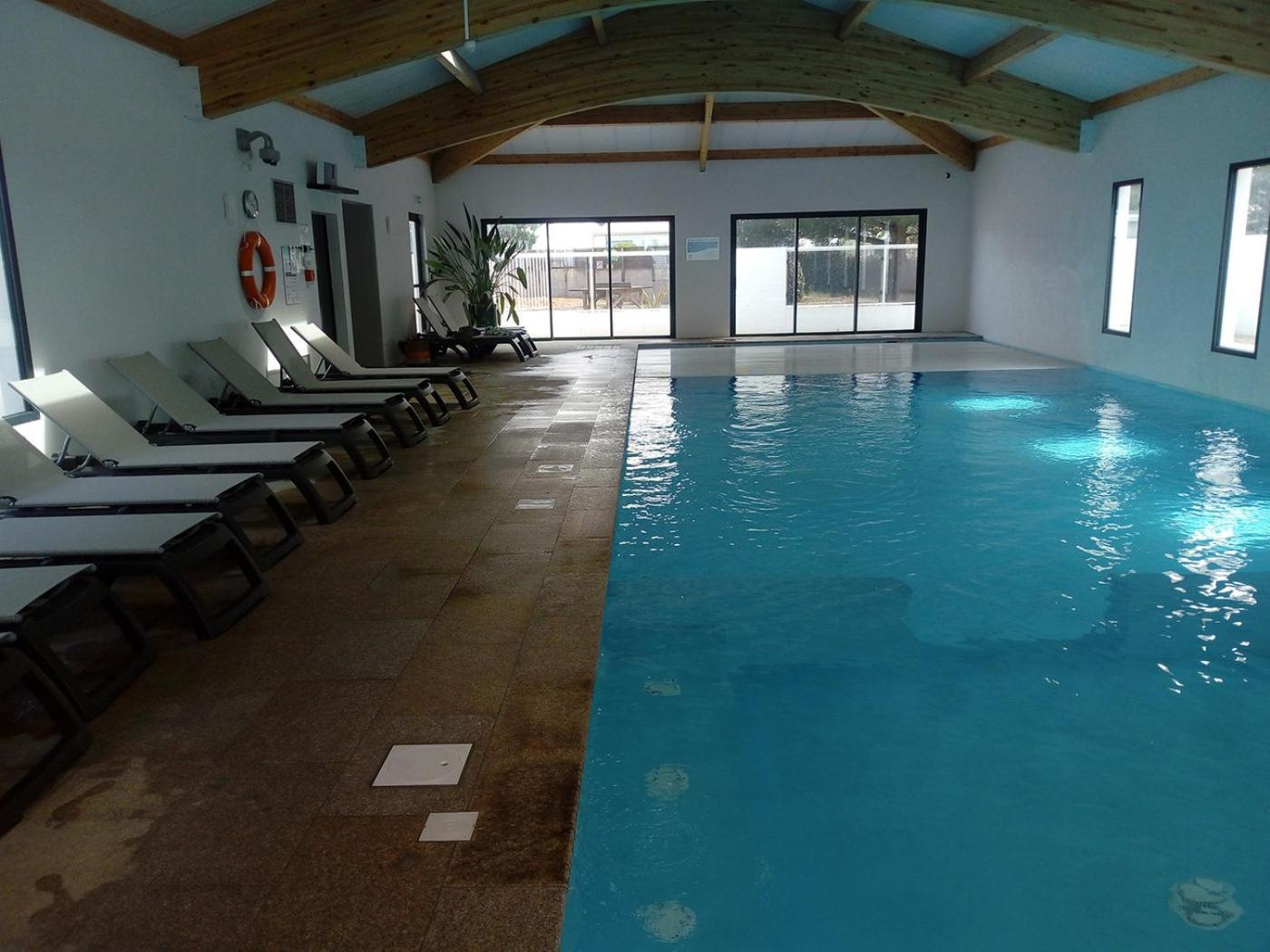 Joli Chalet Pour 6, Residence Avec Piscine La Paree Preneau Luaran gambar